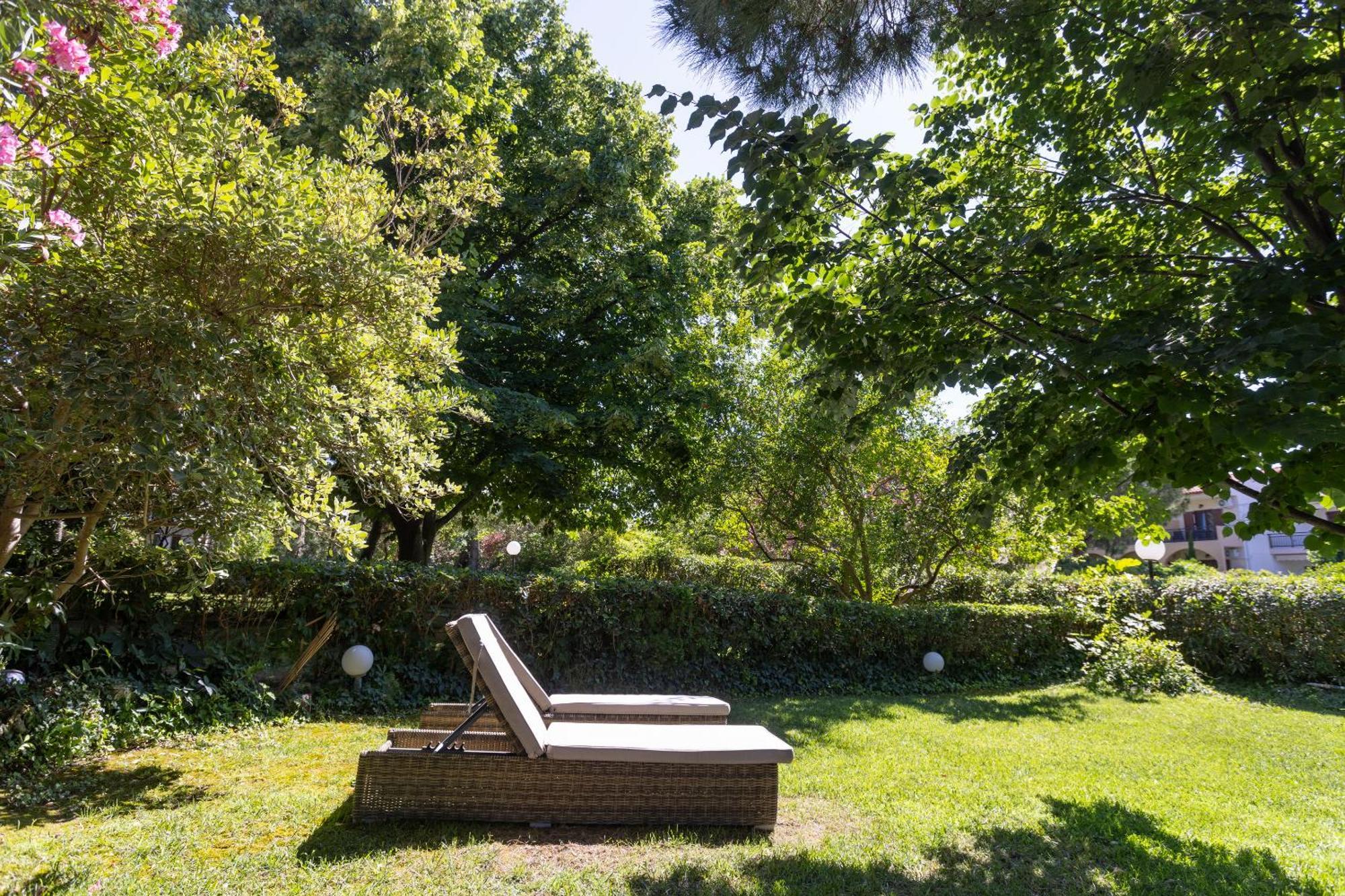 Lovely Villa 3 Min From The Beach Hanioti Exteriör bild